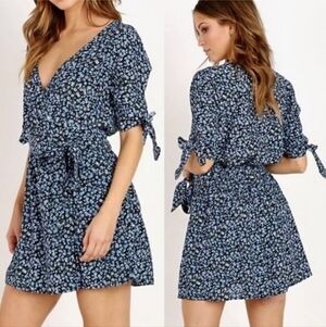 Faithfull the Brand Tied-Sleeve Wrap Dress Blue Floral Size 2